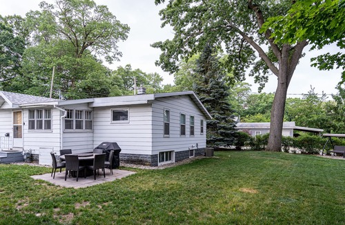 Spring Lake House | Peaceful Bungalow w/ Spring Lake Beach Access at the end of the road!!