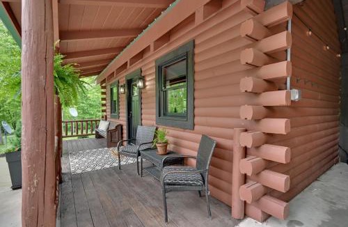 Dundee House | Peaceful Cabin w/Hot Tub in Dundee: Dogs Welcome