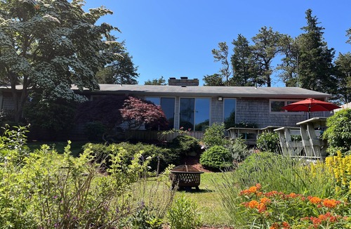 East Orleans House | Peaceful Cape Cod retreat, 1.5mi to National Seashore