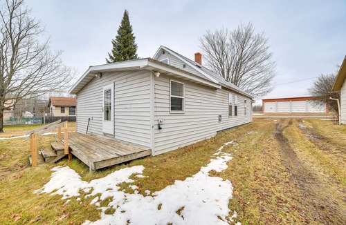 Channing House | Peaceful Channing Retreat: 3 Mi to Lake Access!