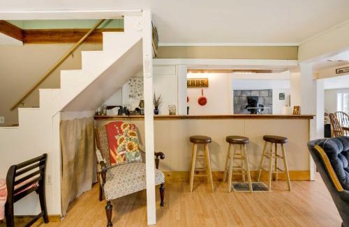 Winthrop House | Peaceful Fisherman's Paradise w/Deck + Fire Pit!