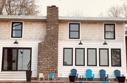 Raymond House | Peaceful Lakeside Escape
