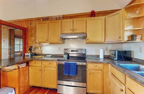 Oxford House | Peaceful lakeside retreat with prairie views, fire pit, grill, kayaks & canoe