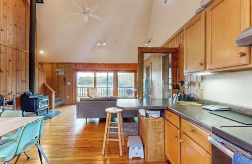 Oxford House | Peaceful lakeside retreat with prairie views, fire pit, grill, kayaks & canoe