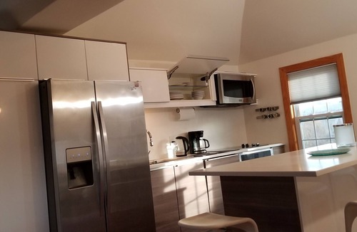 Medford Apartment | Peaceful Loft with inspiring view, modern design near grocery store,restaurants.