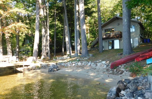 Naples Cottage | Peaceful Long Lake Escape – Dock, Kayaks, & Seasonal Charm