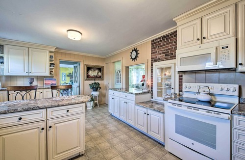 Bath House | Peaceful Maine Home w/Patio: Ocean Inlet Getaway!