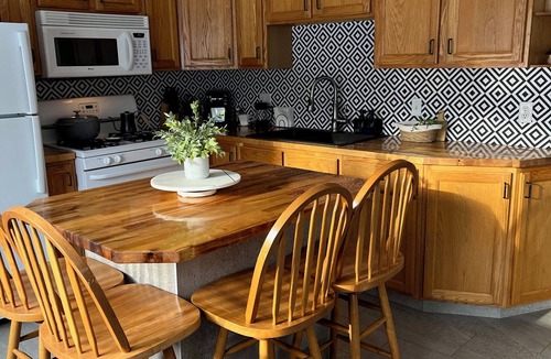 Branch House | Peaceful Pere Marquette River Retreat
