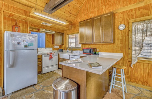 Cloudcroft Cabin | Peaceful & Private Cloudcroft Cabin with Deck!