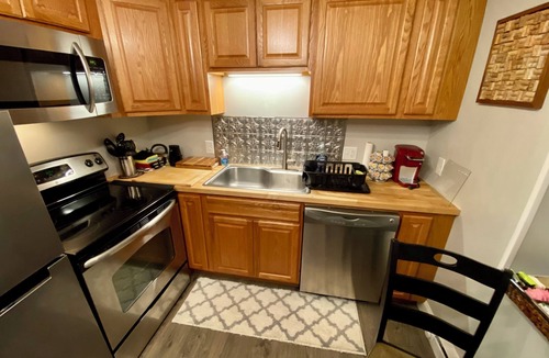 Simsbury Center House | Peaceful & Private house in charming Simsbury. No pets