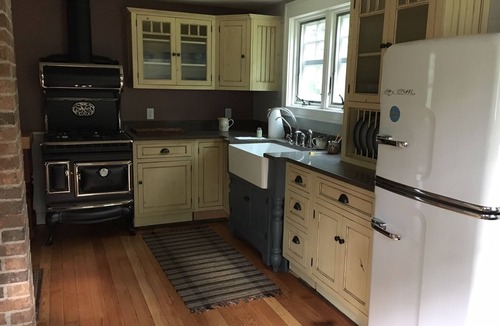 Battle Lake House | Peaceful Setting in 1919 Farmhouse Surrounded by Nature.