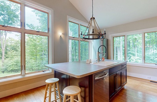 Empire House | Peaceful Wooded Home with WIFI, W/D, Gas Grill & Fire pit