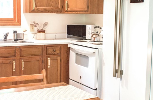 Pentwater Cabin | Peaceful Woodland Cabin Near Ludington & Pentwater