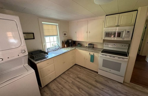 York Harbor House | Peaceful York Beach Cottage: Private Cul-de-Sac, Nature Views, Minutes to Shore