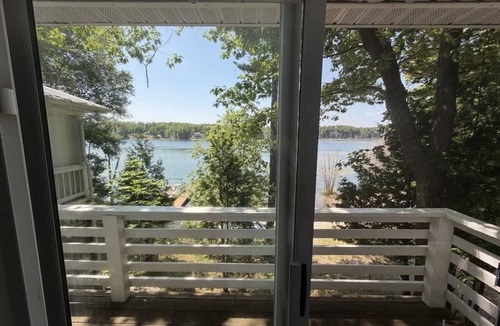 Lake Ann House | Pearl Lake Escape | Sandy Beach, Firepit & Sunsets