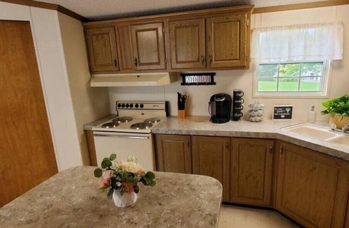 Connellsville House | Peggy's Guest Hideaway
