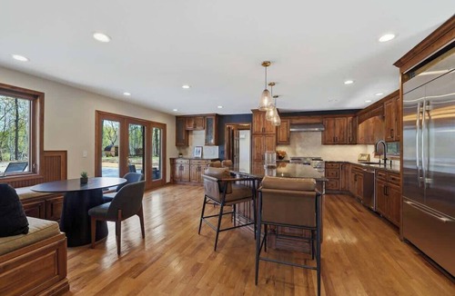 Rosemount House | Peninsula Lake Villa-Pool, HotTub, Sauna, 15 toMOA