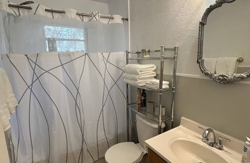 Clovis House | Perfect 2-bedroom house with AC in charming Clovis