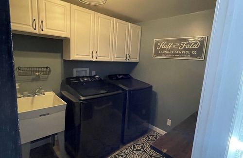 Grand Rapids House | Perfect 4-bedroom house with AC, heated attached garage in lovely Grand Rapids