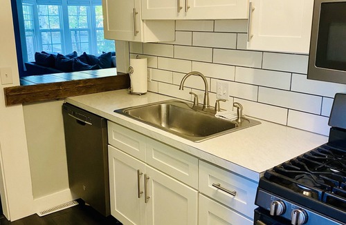 Bellaire House | Perfect location, Short walk to downtown Bellaire, Dog Friendly,