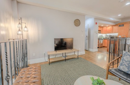 Boston Apartment | Perfect Traveling Nurse Housing - Theatre District