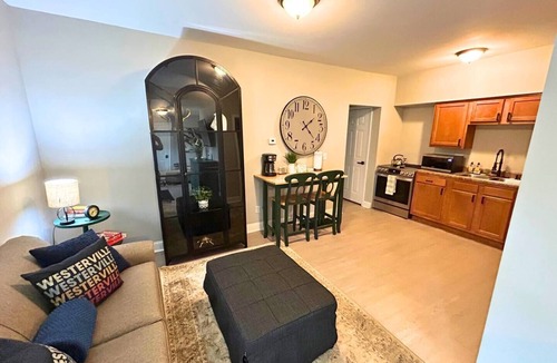 Westerville Apartment | Perfectly Located Westerville Apartment w/Parking - Steps away from Uptown!