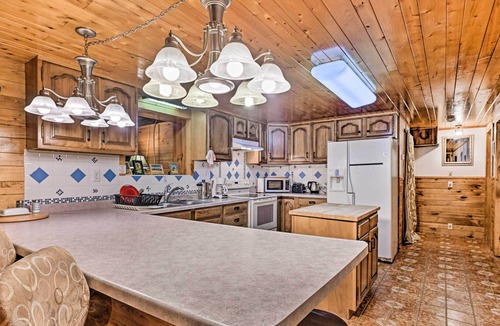 Amherst House | Pet-Friendly Amherst Earth Home Near Downtown