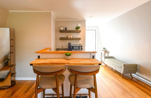 Scarborough Apartment | Pet-Friendly Coastal Studio, Beaches + Portland