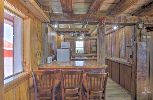 Fond du Lac Apartment | Pet-Friendly Countryside Cottage w/Fire Pit!