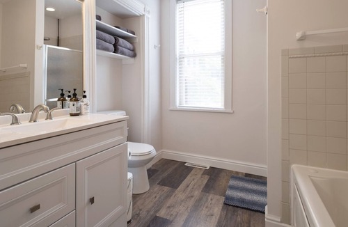 South Side Flats House | Pet Friendly Crash Pad off Carson