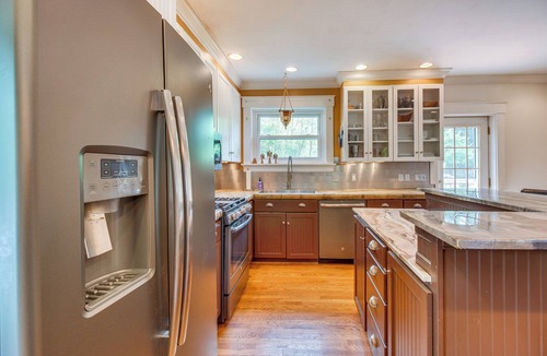 Fort Thomas House | Pet-Friendly Fort Thomas Vacation Rental w/Deck!