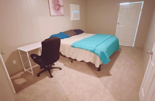 Central Oklahoma City House | Pet friendly,king beds,fully fenced ,3 bedroom