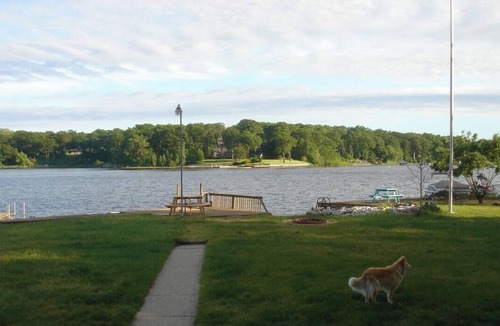 Norton Shores House | Pet Friendly Lakefront Beach Cottage