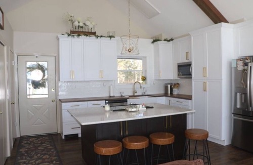 Chickamaw Beach House | Pet-Friendly Lakehouse w/Private Bunkhouse, Hot tub, Fire Pit & Games.