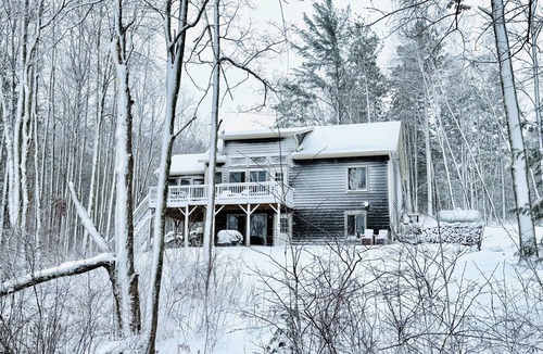 Stone Lake Cabin | Pet-Friendly Lakeside Lodge with Kayaks and Canoe!