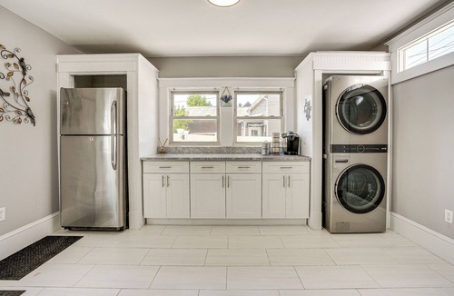 Lynn House | Pet-Friendly Lynn Home w/Patio - 3 Mi to Beach!