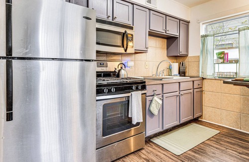 Mapleton/Fall Creek Apartment | Pet Friendly near Park: 6 mi to Speedway