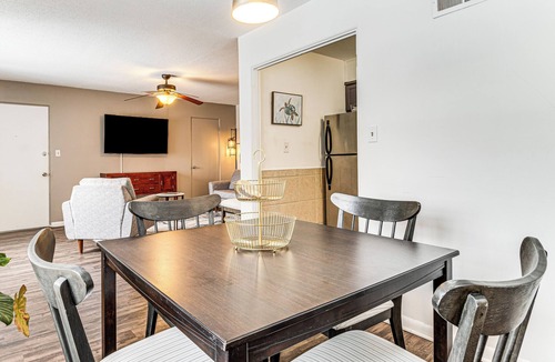 Mapleton/Fall Creek Apartment | Pet Friendly near Park: 6 mi to Speedway