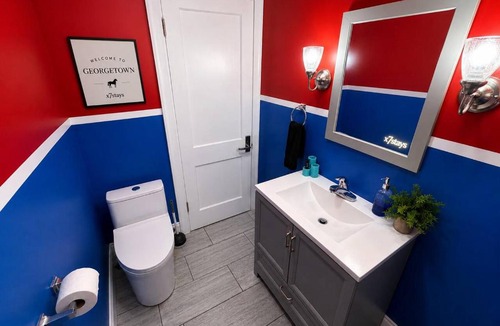 Georgetown House | Pet-Friendly Retro Home Near Horse Park & Ark