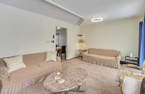Siren House | Pet-Friendly Siren Home! Walk to Bars & Lakes