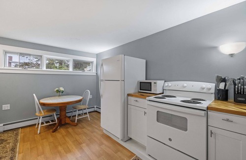 Littleton Apartment | Pet-Friendly Victorian Retreat: Downtown Littleton
