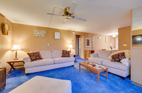 Petoskey Cottage | Petoskey Home ~ 5 Mi to Downtown & Bayfront Park!