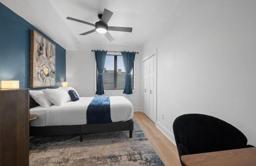 Shadyside Apartment | PFR Suites - Highland, 3BR 2BA Shadyside Condo, 2 Decks, 3rd Floor Walkup