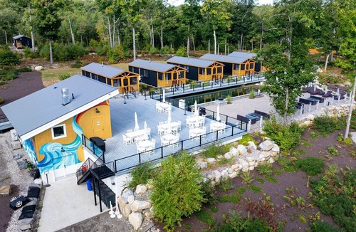 North Sebago Villa | Phoebe Limit 3 1 Bedroom Cabin