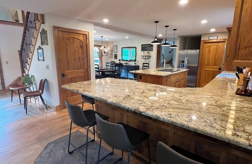 Granby House | Picturesque Lake House with 6 bedroom, 4 bath in Granby CT.