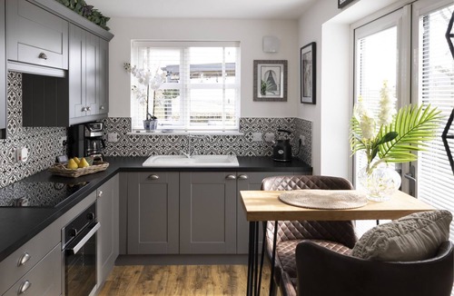 Esh Cottage | Pigswood - Sleeping 2 Guests in 1 Bedroom