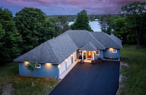 Duluth House | Pike Lake Luxury Lakefront Home