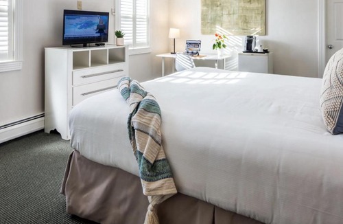 Commercial Street Hotel | Pilgrim House