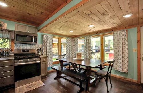Gaines House | Pine Creek Retreat : Pine Creek Access!