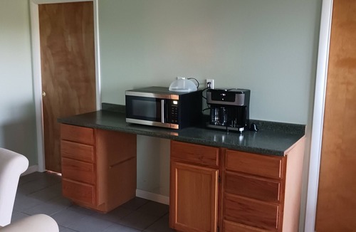 Suttons Bay House | PineBay Hideaway! Two bedroom, 1 bath, private area. Sleeps 5 plus pullout sofa.